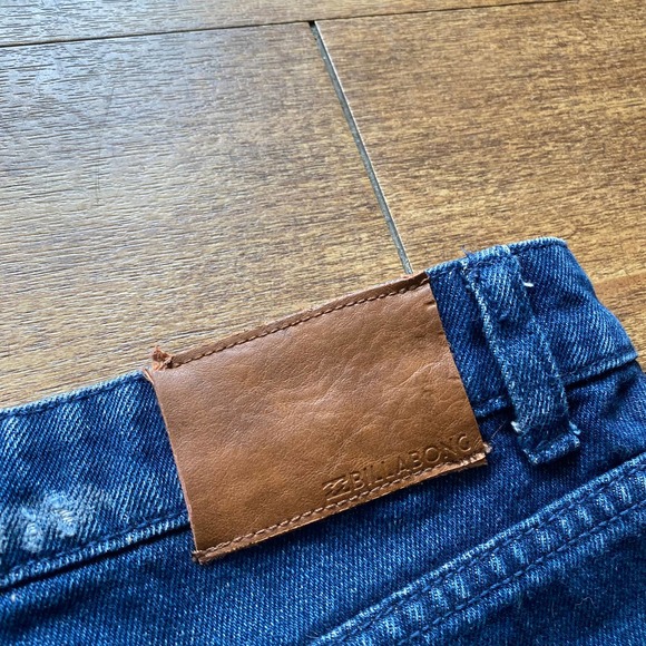 Billabong Hi-Rise Cut-Off Shorts Denim Blue Cotton Stretch Medium Wash Size 30 - Picture 7 of 11